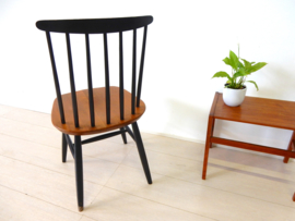vintage stoel spijlenstoel jaren 50 Tapiovaara pastoe stijl
