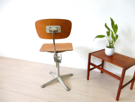 Vintage bureaustoel stoel AHREND DE CIRKEL industriële Friso Kramer