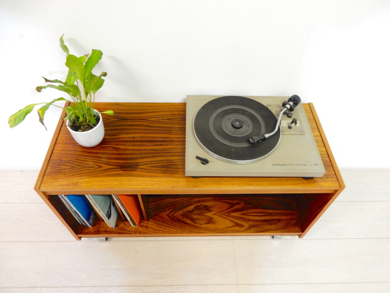 retro vintage kast dressoir audio meubel lp kast platenkast | Sold Kasten viking-vintage