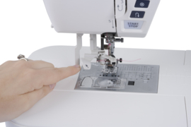 JANOME skyline S7 AE