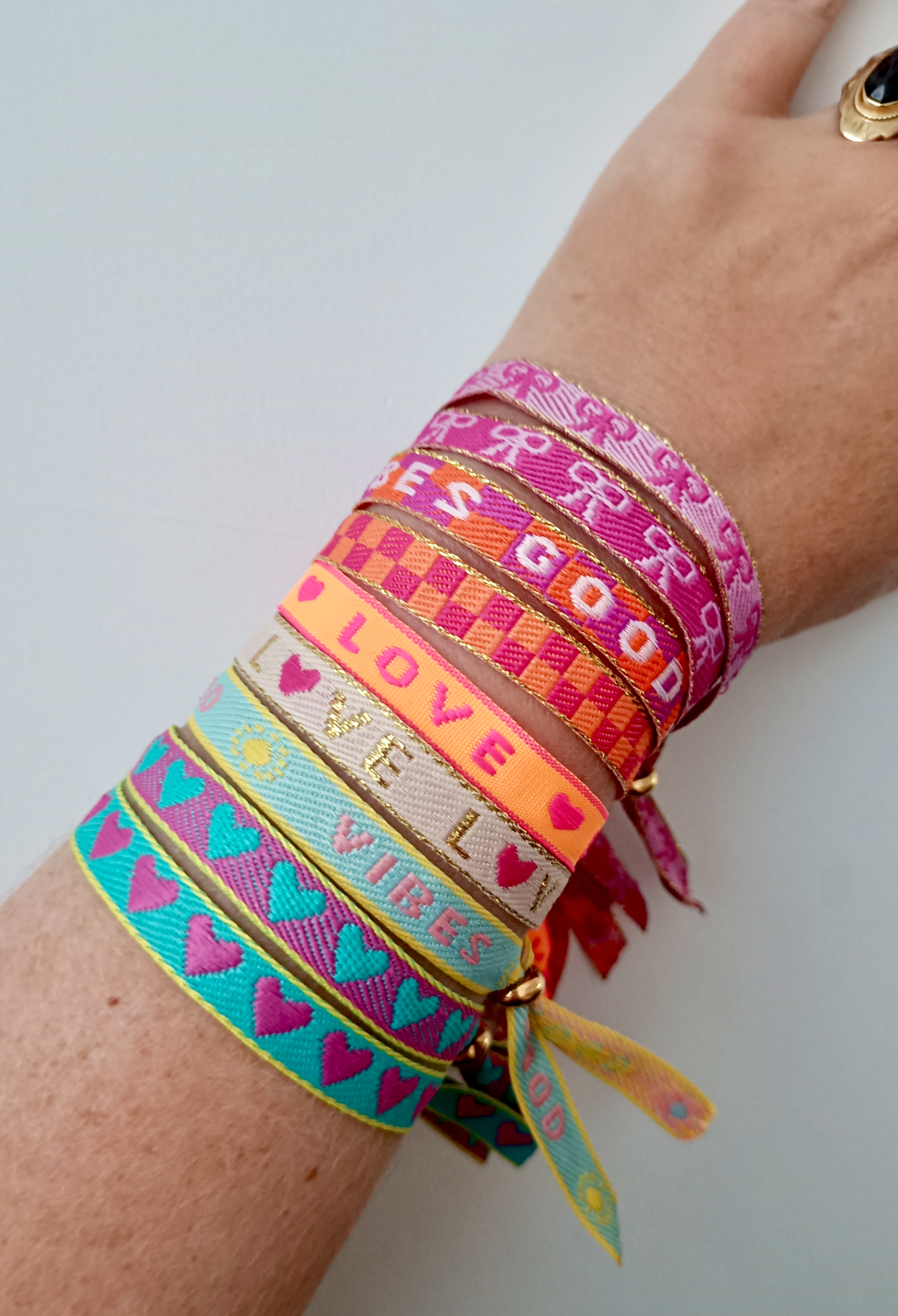 Lint armbandje "cubes" orange-pink