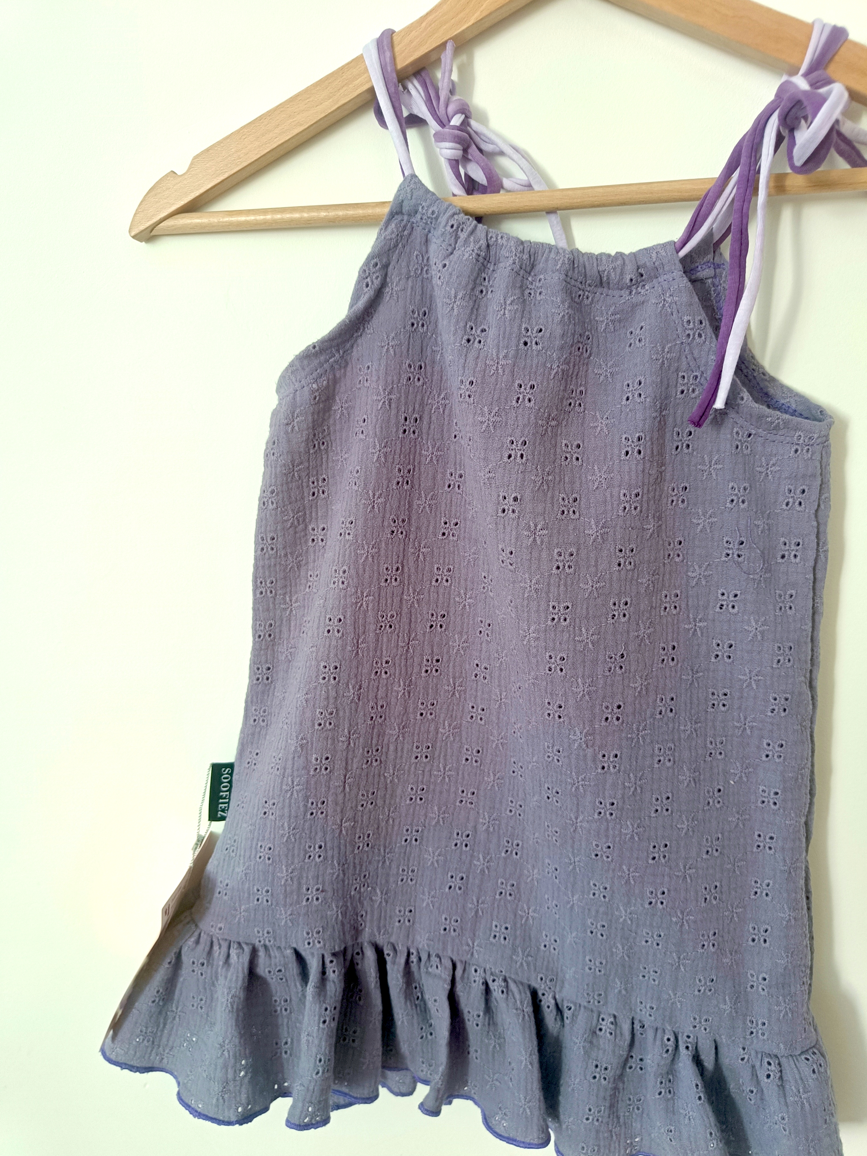 Jurkje broderie paars
