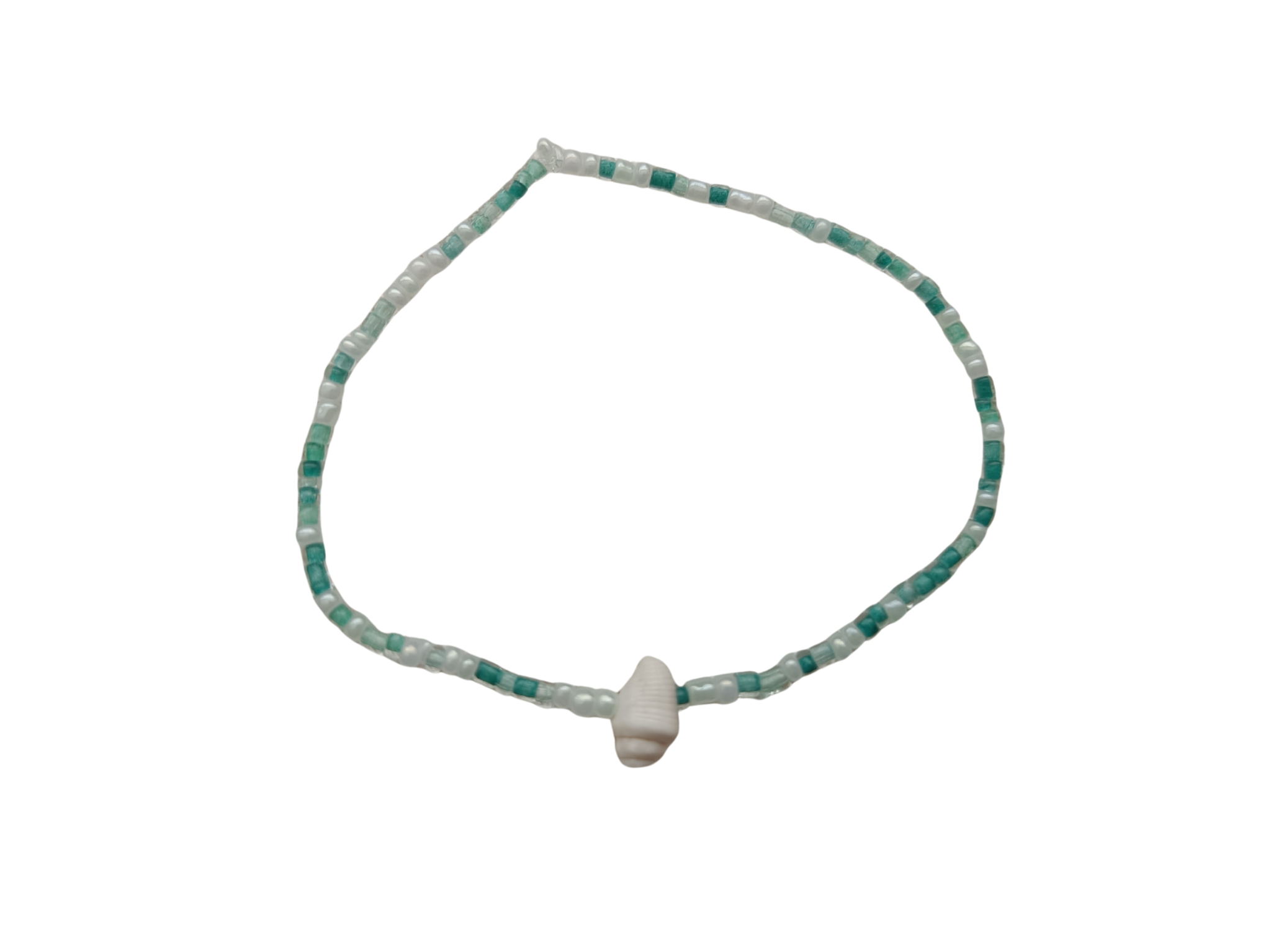 Armbandje - groen/wit schelp