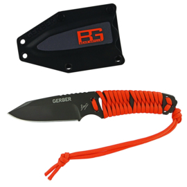 Bear Grylls Paracord Knife