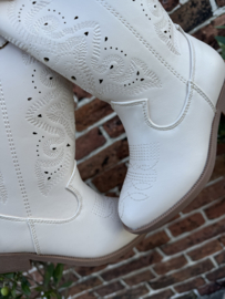 Stoere cowboylaars in het beige.