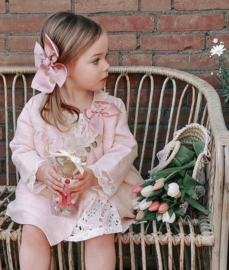Prachtige Valentina Bebes jas in het oudroze.