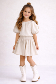 Mooi 2-delig setje in het zandkleur.