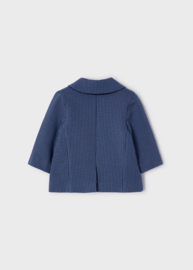 Mooi geruit blazer jasje van Mayoral in het blauw.