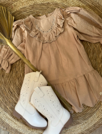 Stoere cowboylaars in het beige.