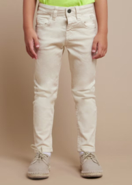 Mooie beige broek slim fit model van Mayoral.