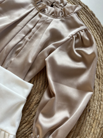 Prachtige goudkleurige top/blouse.