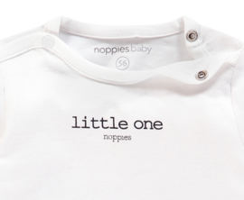 Fijn Noppies shirtje in het wit met zwart.