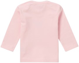 Fijn Noppies shirtje roze met donkerblauw hartje.