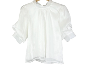 Prachtige uitgewerkte top in het offwhite.