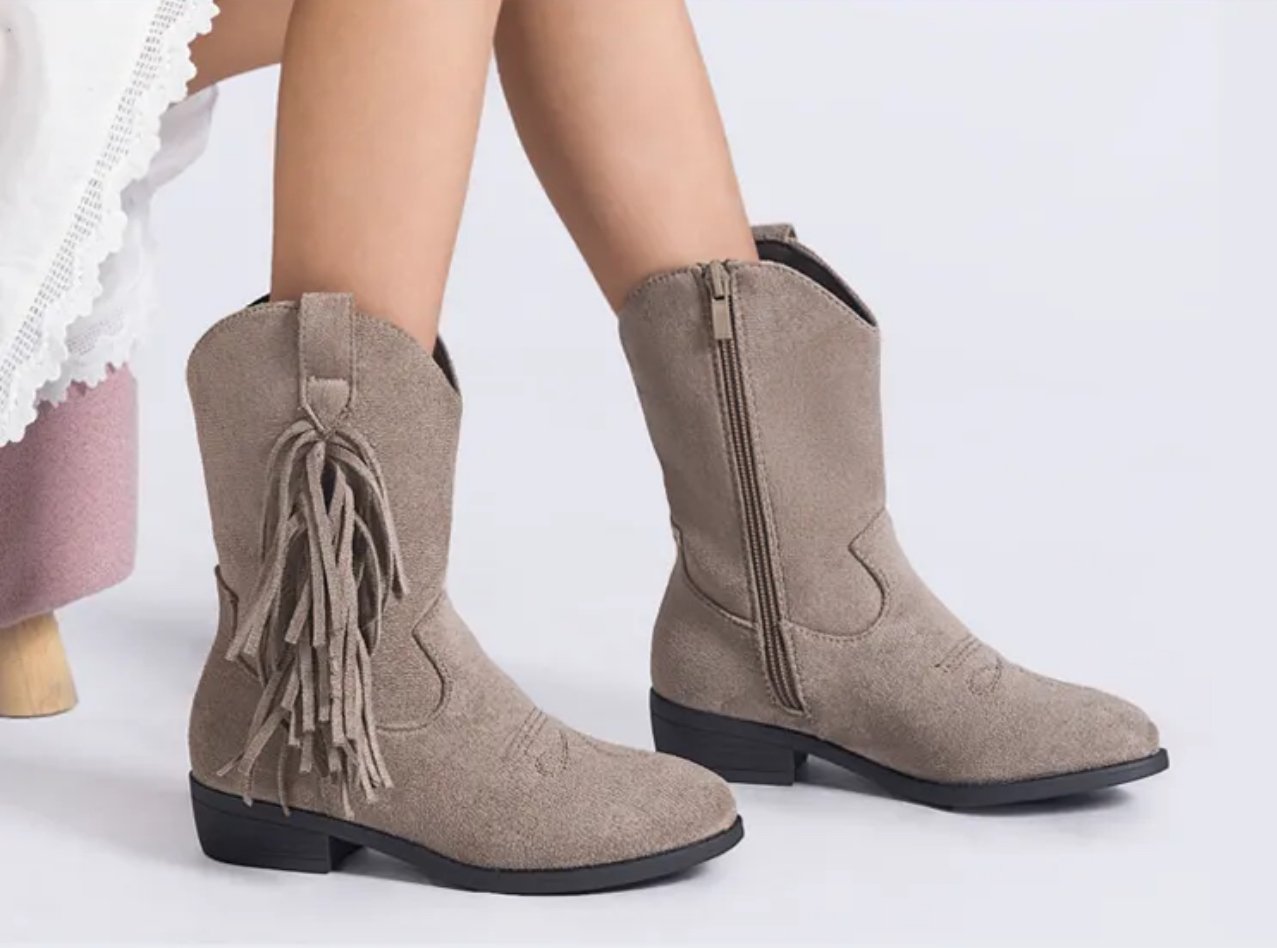 Stoere cowboylaarzen in de kleur taupe.