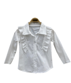 Prachtige uitgewerkte blouse in het wit met een roesel.