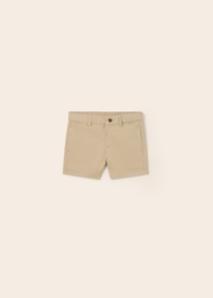 Basis short van Mayoral in de kleur beige.