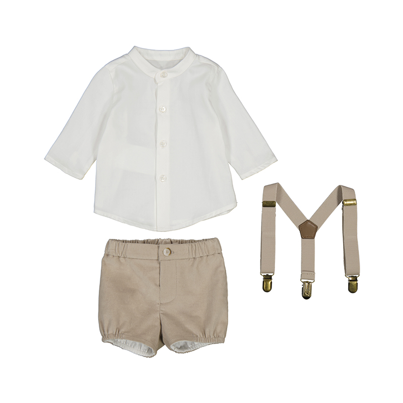 Mooi setje met galgenbroek en blouse zandkleur en offwhite.
