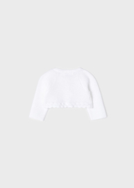 Prachtig fijn gebreid vestje van Mayoral in het offwhite.