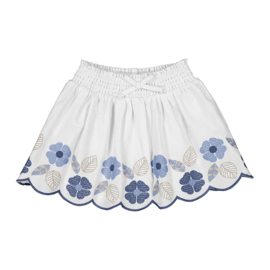 Mayoral rok met geborduurde bloemen in blauw tinten.