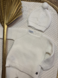 Mooi 3-delig gebreid setje van Juliana in het wit.