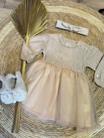 Prachtig le chic jurkje in taupe/oudroze.