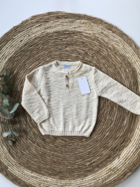 Prachtige zandkleurige fijn gebreide trui van Mac Ilusion .