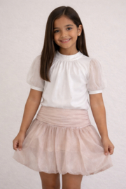 Prachtige uitgewerkte top in het offwhite.