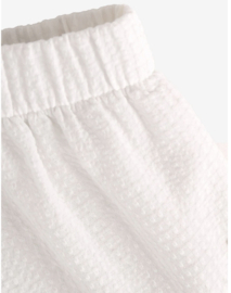 Mooie uitgewerkte Mera rok van Nik&Nik in de kleur offwhite.