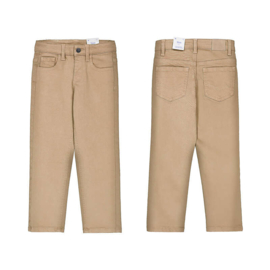 Fijne basis broek van Mayoral in het zandkleur/ hazelnoot.