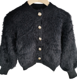 Heerlijk zacht fluffy vestje met gouden knopen in het zwart.