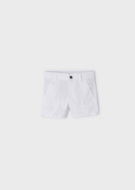 Mayoral korte broek in het wit.