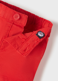 Mayoral korte broek in het rood.
