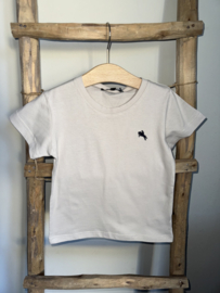 Stoer zandkleur shirt met een mooi logo.