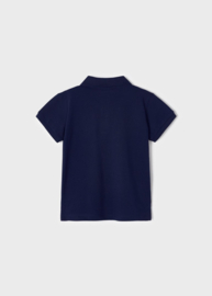 Fijne polo van het merk Mayoral in het donkerblauw.