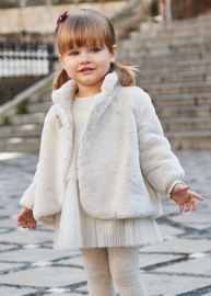Mayoral bontjasje in het offwhite.