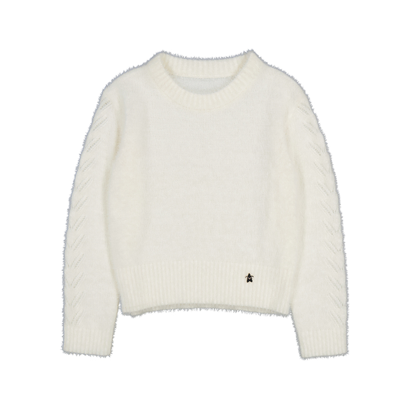 Heerlijke fluffy trui van Mayoral in het offwhite.