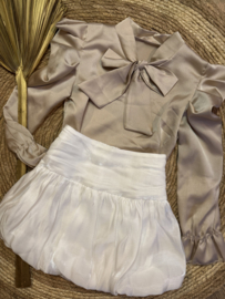 Prachtig offwhite ballonrokje.