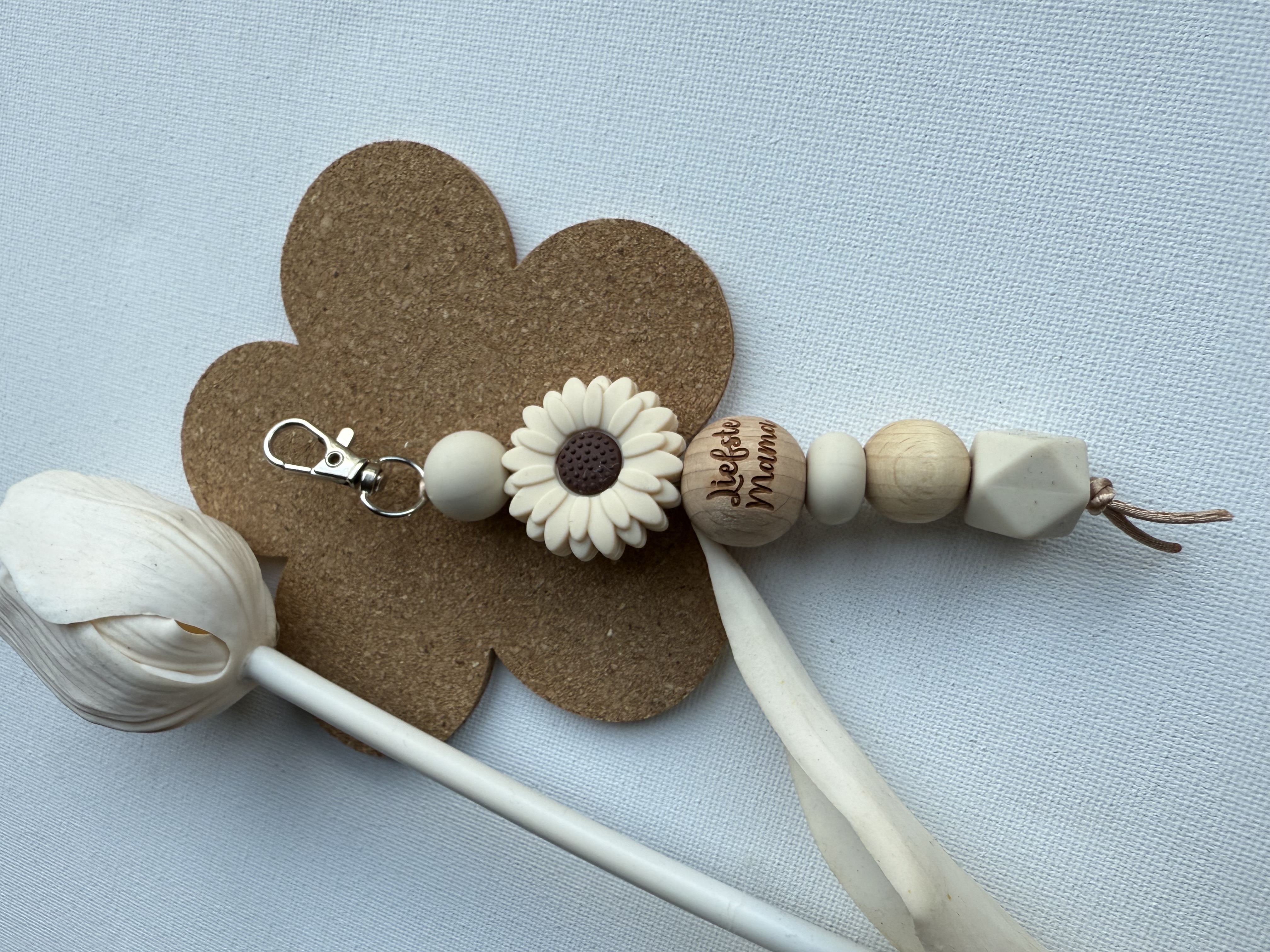 Sleutelhanger Liefste Mama in zandtinten