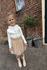 Prachtig tule rokje van Baje in zandkleur .