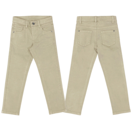 Slim fit model broek van Mayoral in het zandkleur.