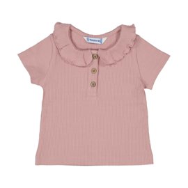 Mooi uitgewerkt shirtje met kraagje in het roze.