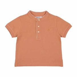 Mooi uitgewerkt shirtje met een kraagje in de kleur Peach.