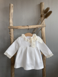 Prachtige Valentina Bebes jas in het Creme.
