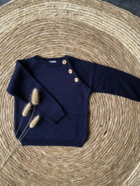 Prachtige klassieke trui van Valentina Bebes in het donkerblauw.