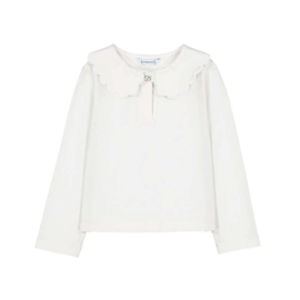 Mayoral shirtje offwhite met een mooie kraag.