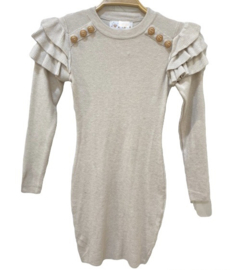 Prachtig fijn gebreid jurkje met gouden knoopjes in de kleur beige.