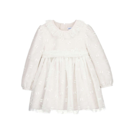 Prachtige tule jurk van Mayoral in het offwhite.