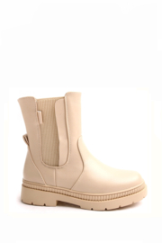 Stoere boots in de kleur beige.