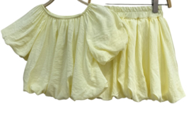 Mooi 2-delig setje in het geel.